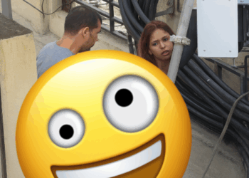 Gast ontslagen nadat baas erachter komt wat hij met de receptie collega in de pauze doet